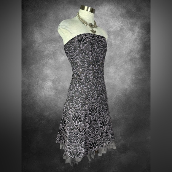 Tripp NYC Corset Gothic Brocade Lavender Strapless Tulle Dress - Picture 2 of 8